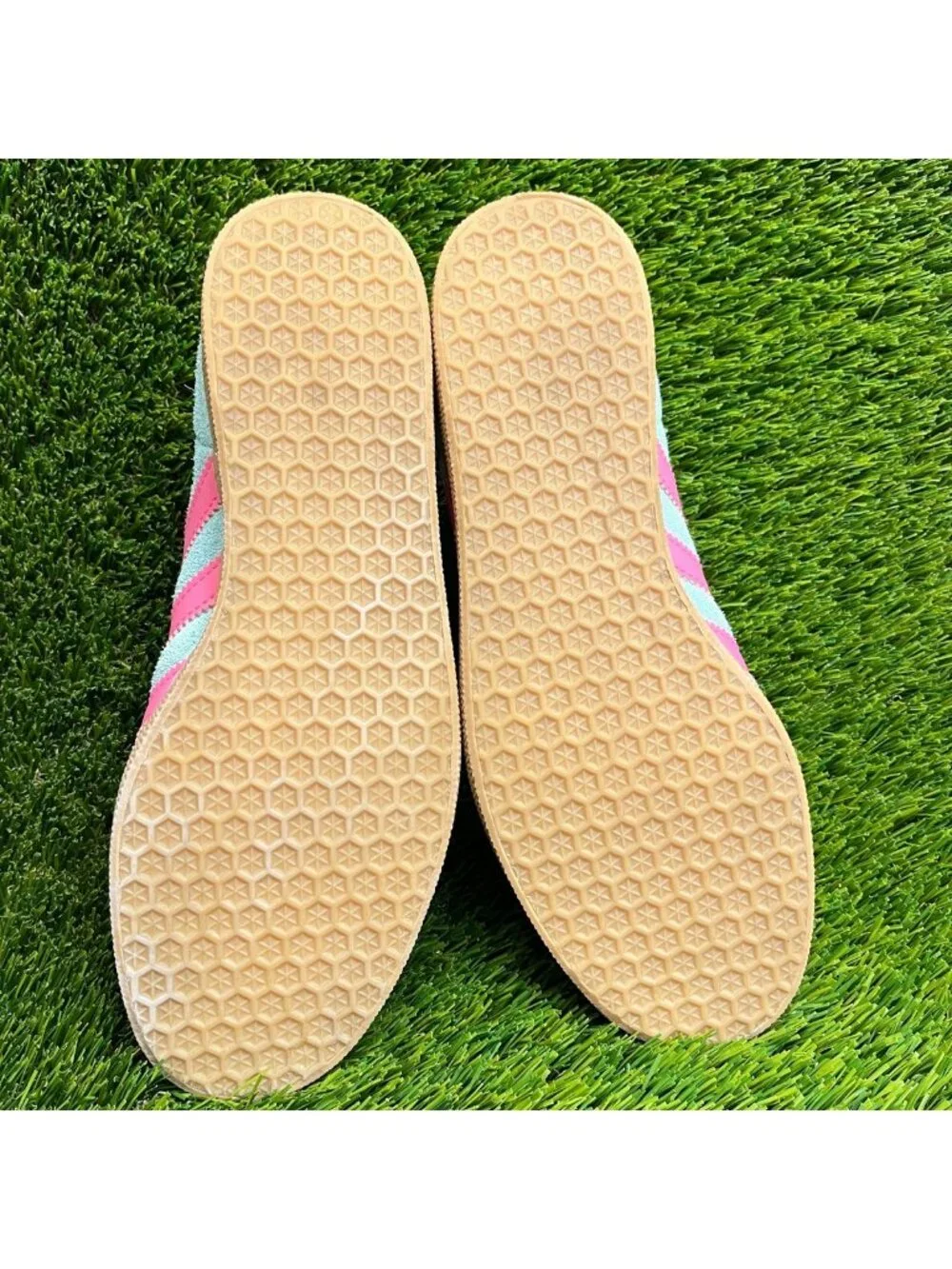 Adidas Originals Gazelle Womens Size 8 Aqua Pink Gum Athletic Shoes Sneakers